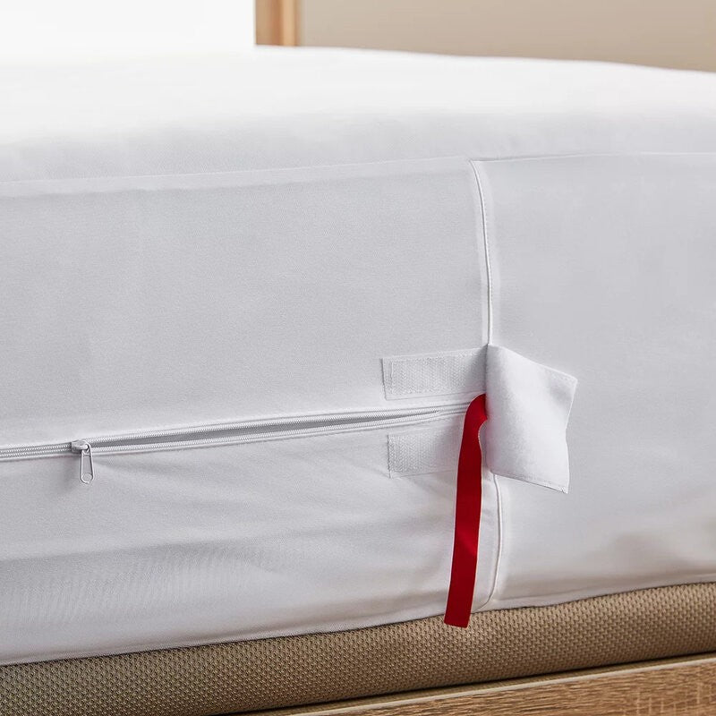 Waterproof Anti-Bedbug Mattress Cover | PIKOLIN